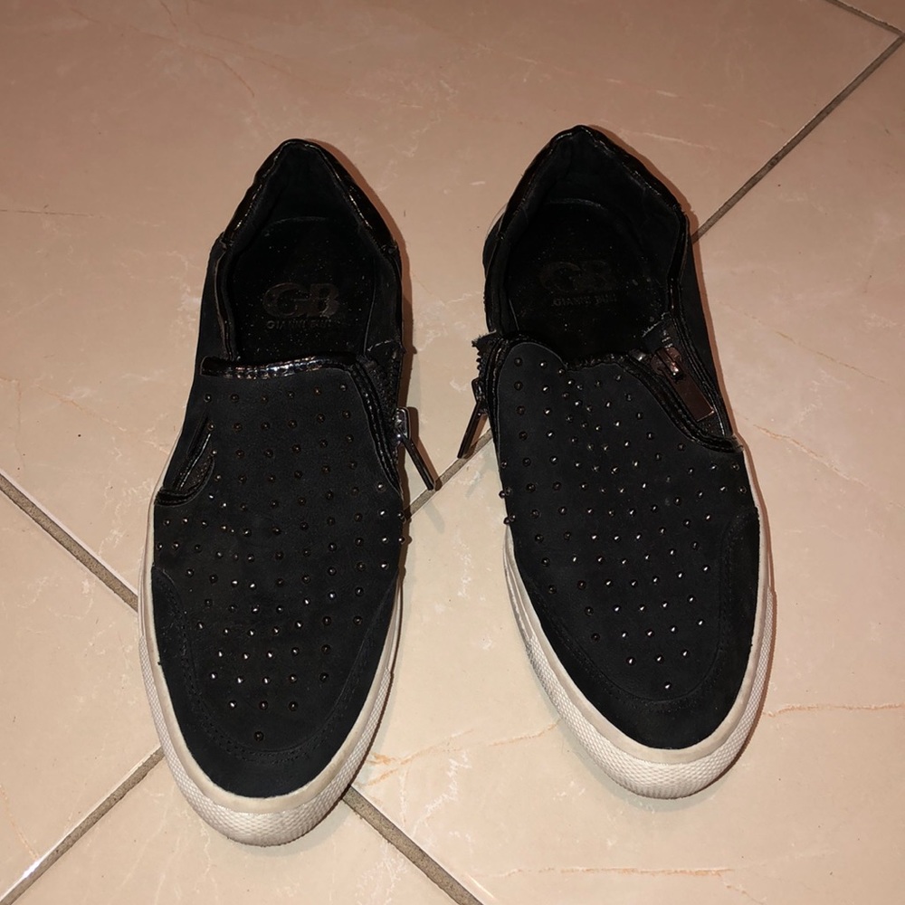 Gianni Bini studded black slip on shoes size 6